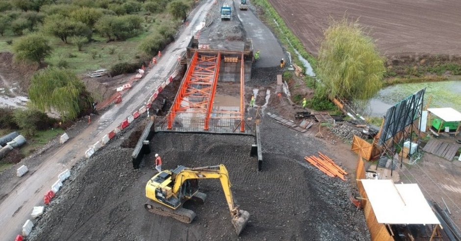 Los trabajos en el puente El Parrón estarán concluidos dentro del primer semestre de 2021. (Foto: MOP)