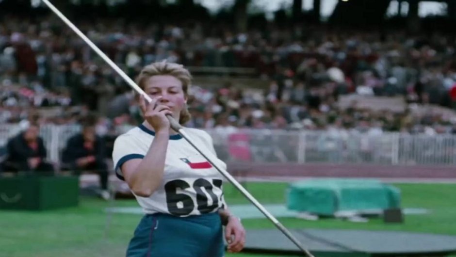 Marlene Ahrens, lanzadora de la jabalina.