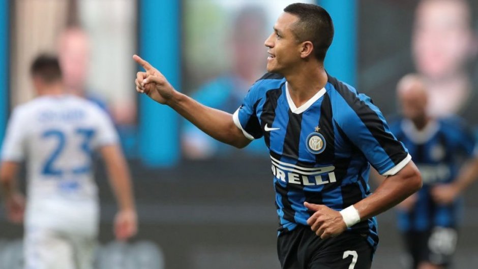 Alexis Sánchez celebrando su gol frente al Brescia. (Foto: Getty Images).