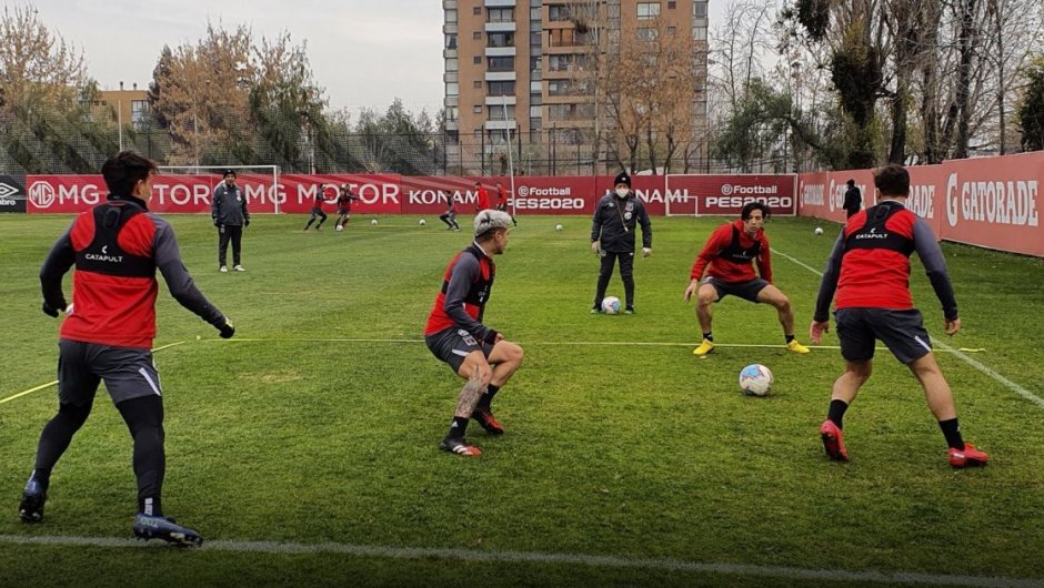Parte del plantel de Colo Colo en el regreso a los entrenamientos. (Foto: @ColoColo).